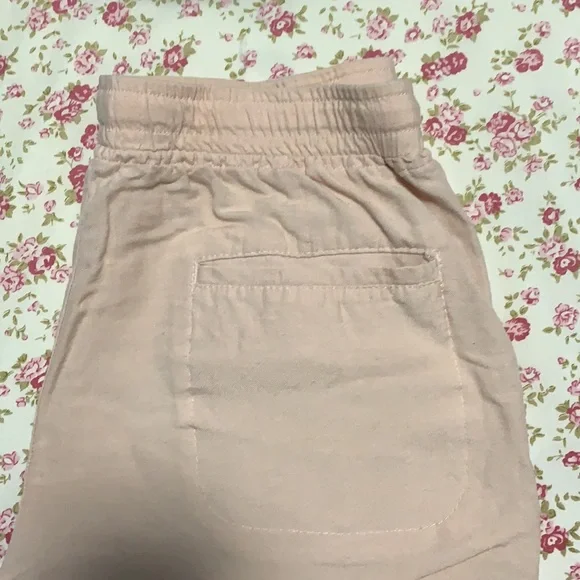 Linen shorts - Picture 3 of 3